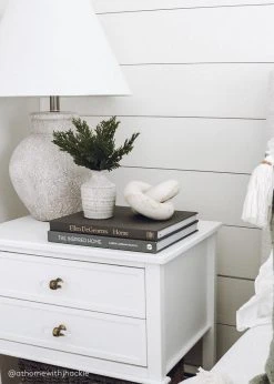 Afloral Hari Bud Vase In Distressed White Ceramic - 4.5